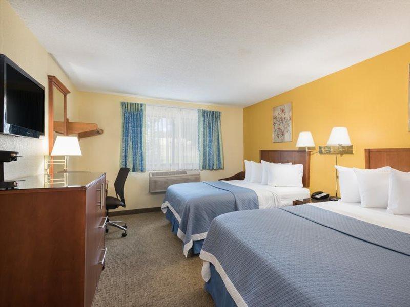 Days Inn By Wyndham גרינפילד מראה חיצוני תמונה