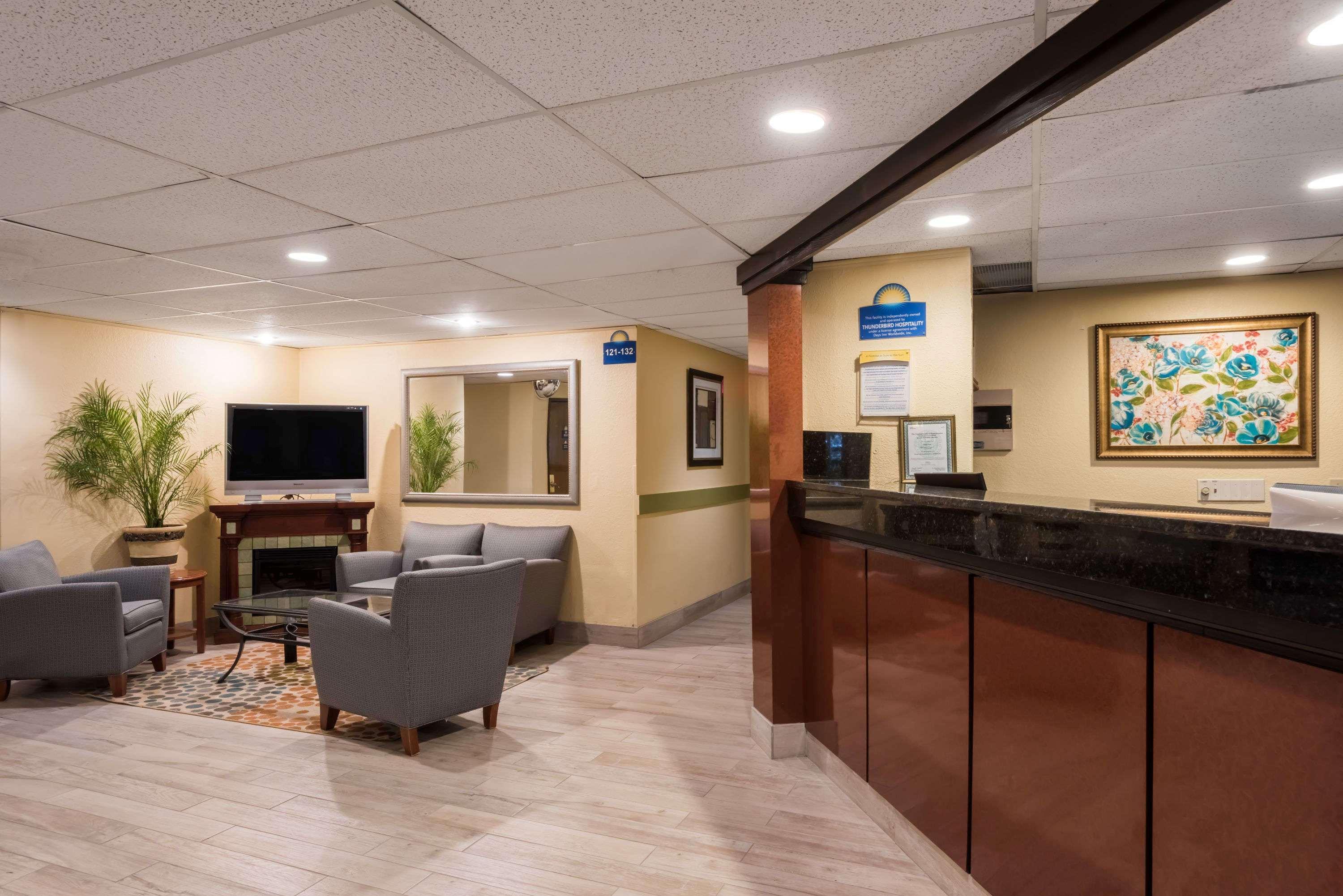 Days Inn By Wyndham גרינפילד מראה חיצוני תמונה